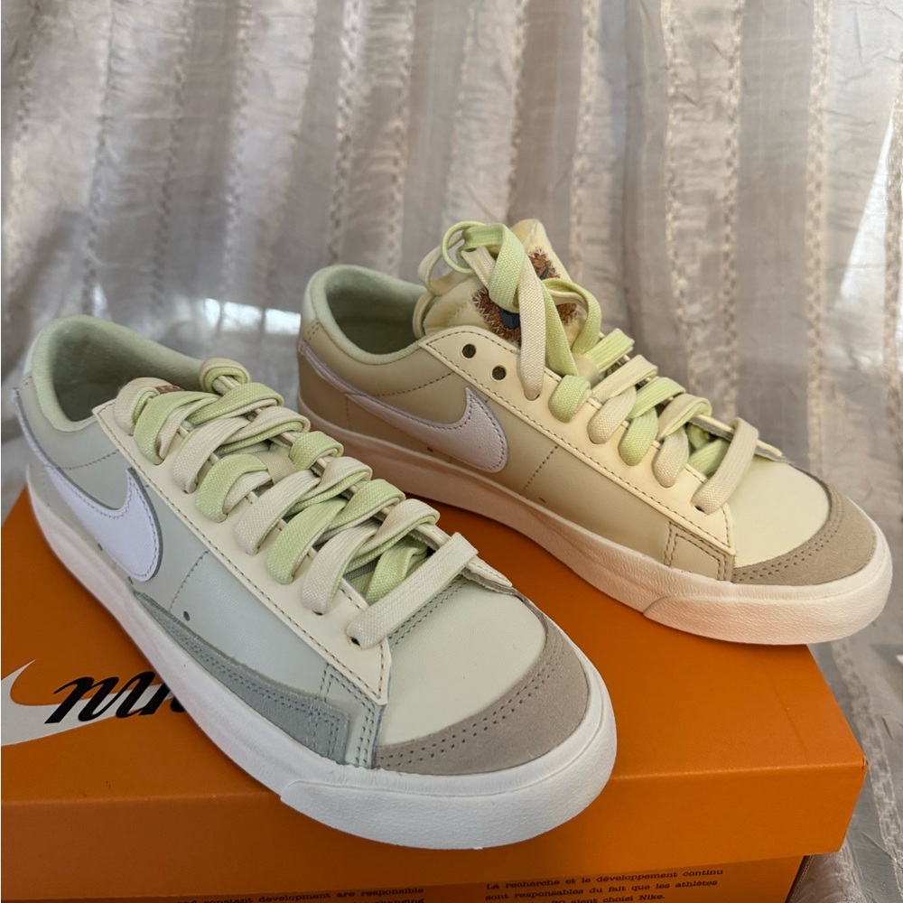 Nike Women’s Blazer Low ‘77 size 6.5